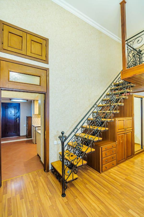 Nizami Street 2 Room Luxe House 巴库 外观 照片